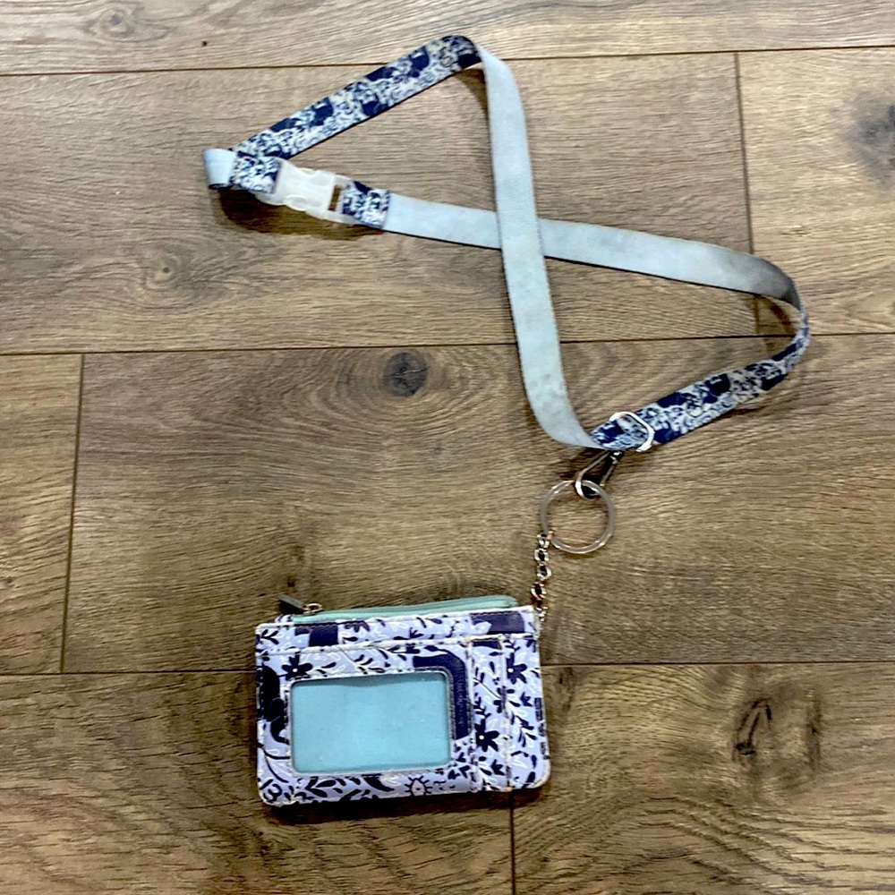 A elephant money holder